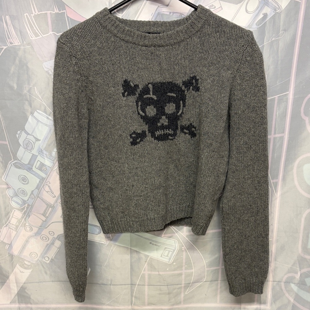 Lucky Brand Gray Skull Crew Neck Sweater